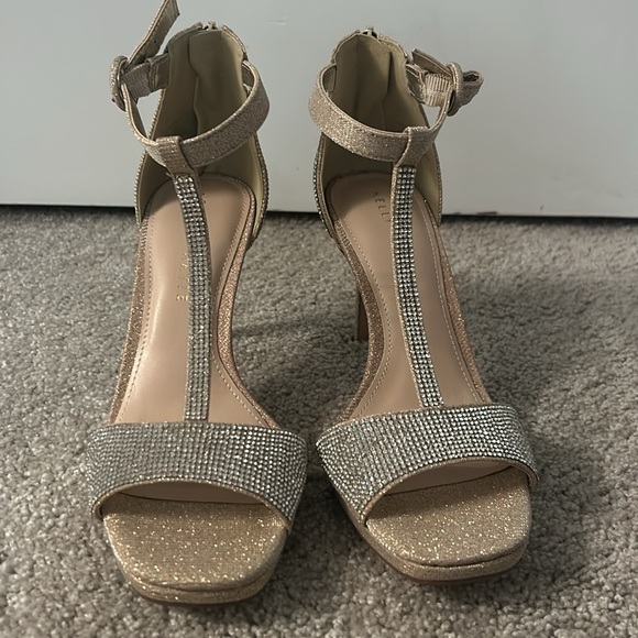 Women’s high heels - Picture 3 of 3